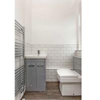Clerwood Kitchens and Bathrooms image 12